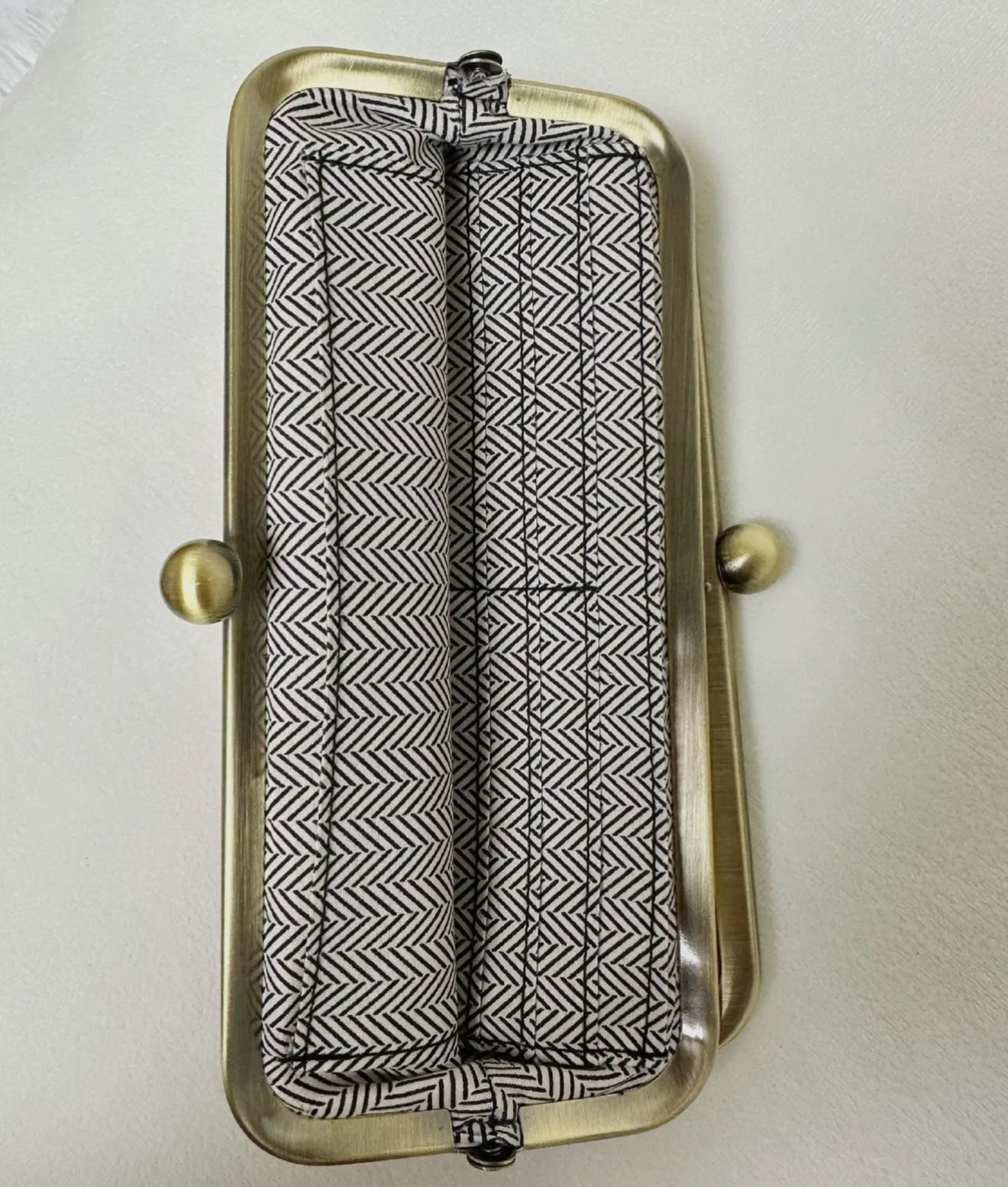 Kiss Lock Clutch