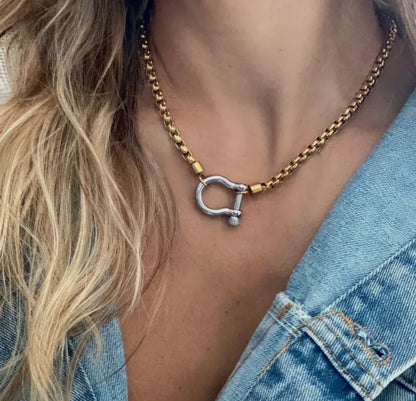 Chunky Buckle Necklace