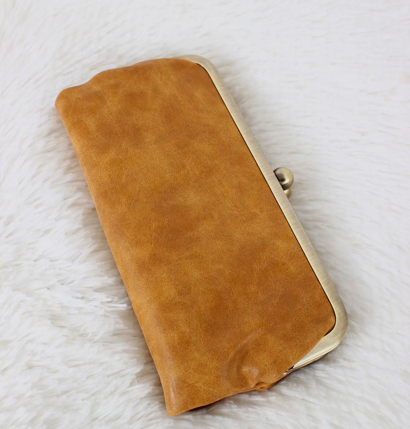 Kiss Lock Clutch