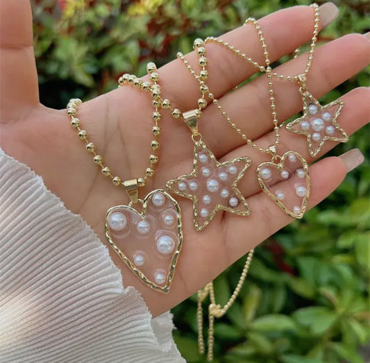 Pearly Pendant Necklaces