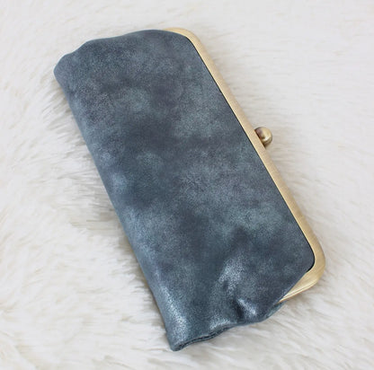 Kiss Lock Clutch