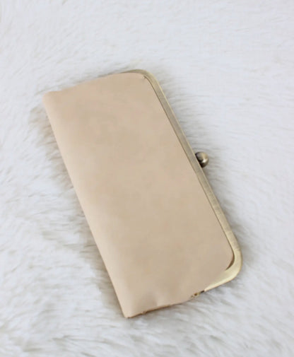 Kiss Lock Clutch