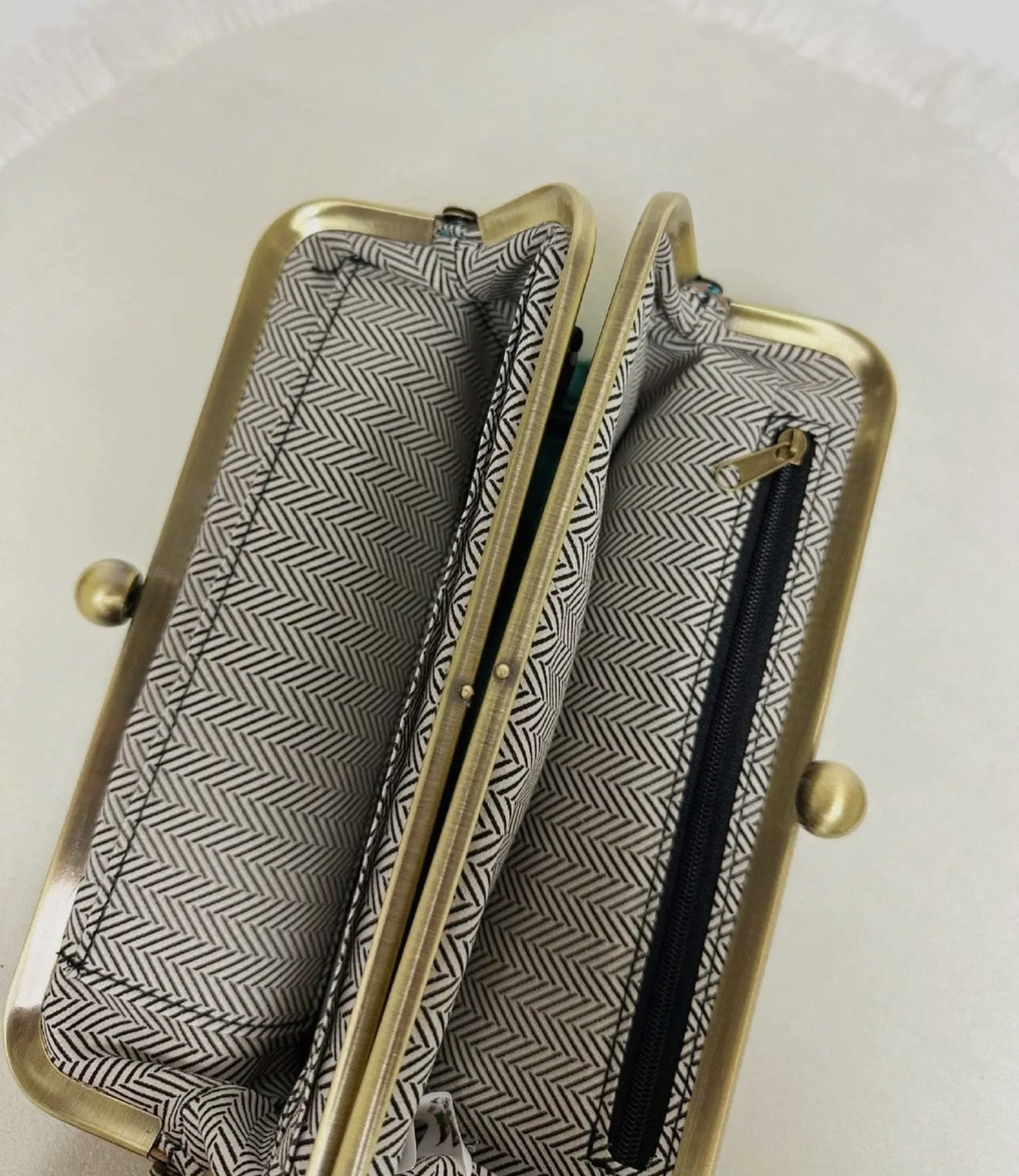 Kiss Lock Clutch