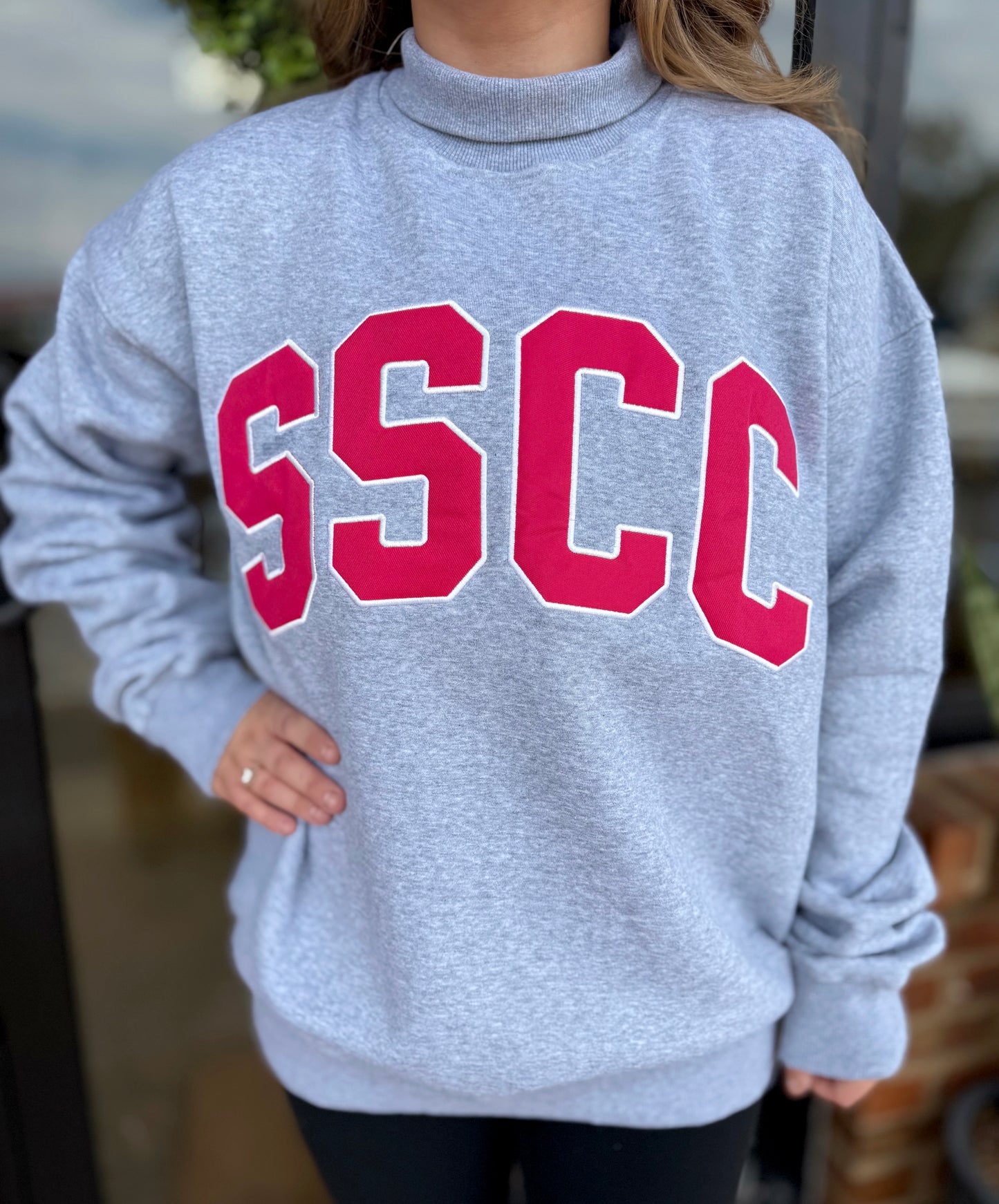 Mockneck Appliqué Sweatshirt